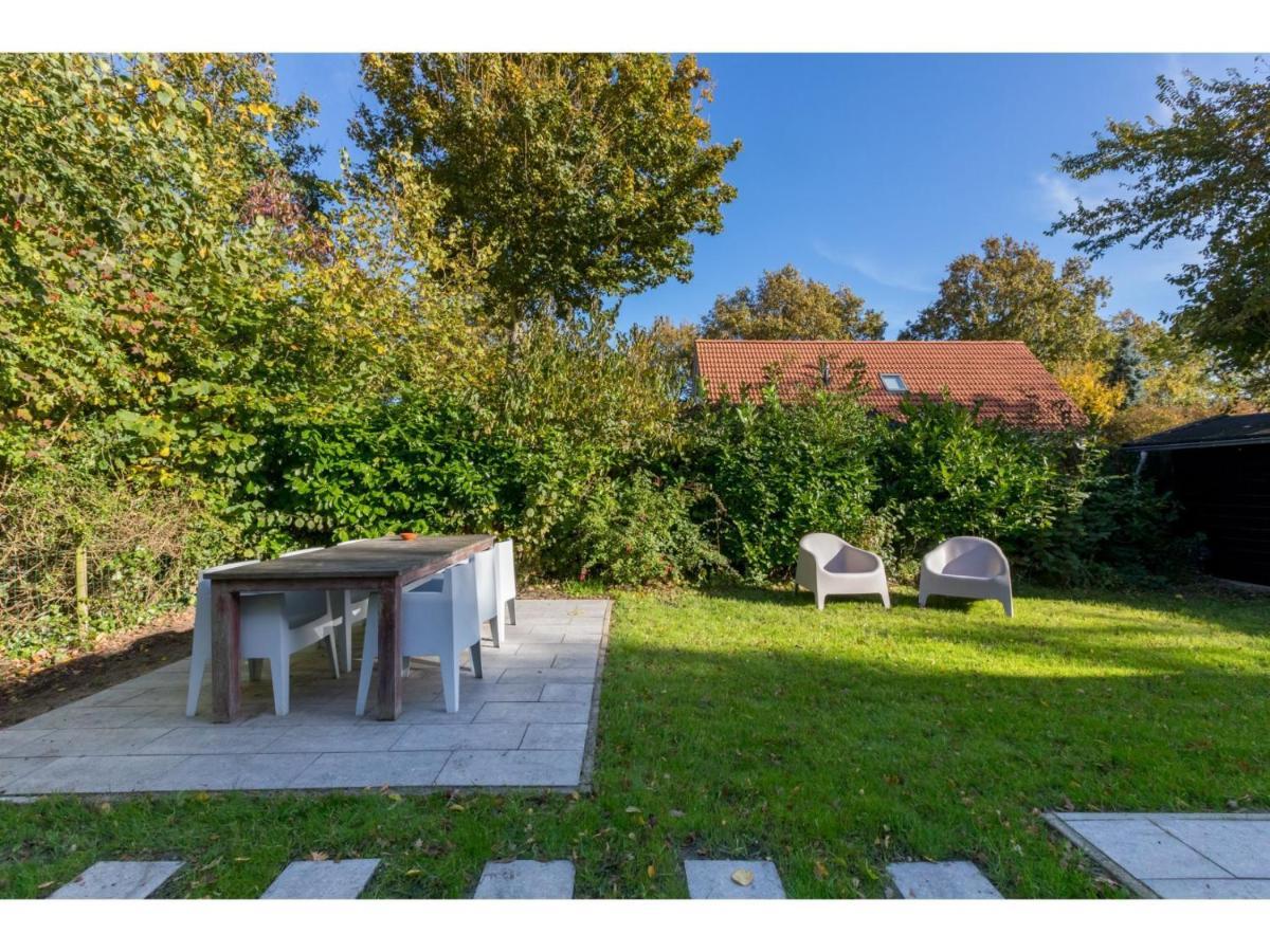 Beautiful Holiday Home With Sauna In A Quiet Wooded Area In Oostkapelle Exterior foto